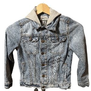 That’s It! Tiger Jean jacket removable hoodie Size 8